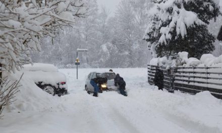 Der Landkreis Ebersberg versinkt im Schnee: Bleiben Sie zu Hause!