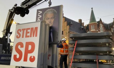 Niederlande: Hunderte protestieren gegen rechtsradikalen Wahlsieger Wilders