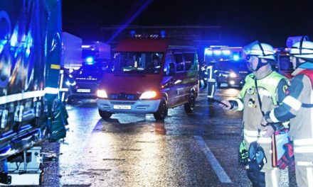 Massen-Unfälle nach Eisregen auf A99: Autobahn total gesperrt – Chaos im Berufsverkehr
