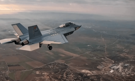 Türkei: Erstflug mit neuem Kampfjet absolviert | Video